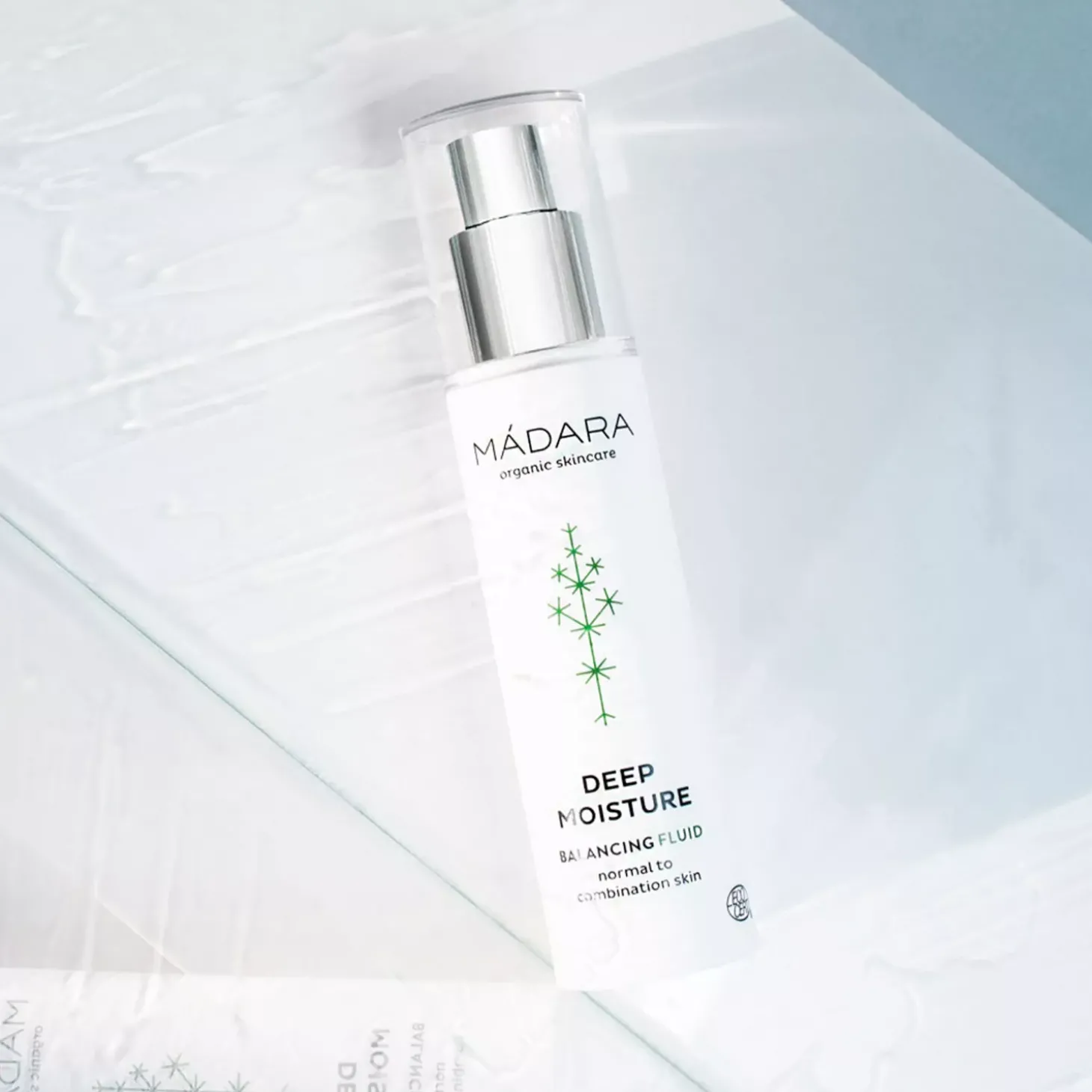 Fluide Équilibrant & Hydratant à l’Acide hyaluronique – deep moisture – Mádara