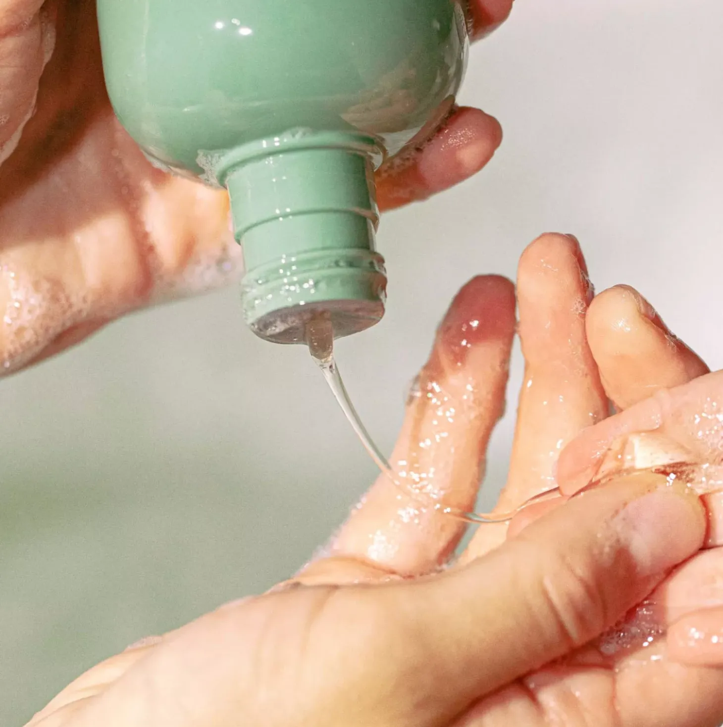 Shampoing doux aux fleurs de Tilleul pour adultes et enfants